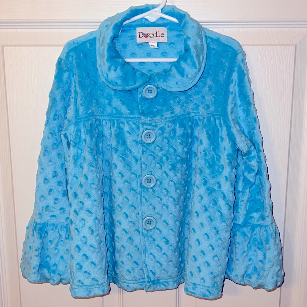 Doodle girls size 4T blue minky dot jacket.